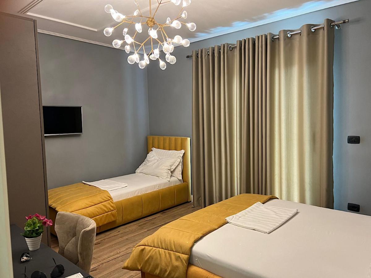 Hotel Vila Tirana Zewnętrze zdjęcie
